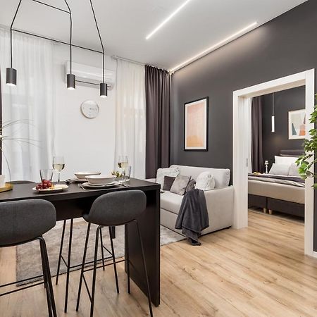 Saint Vitus Apartments With Balcony Риека Экстерьер фото
