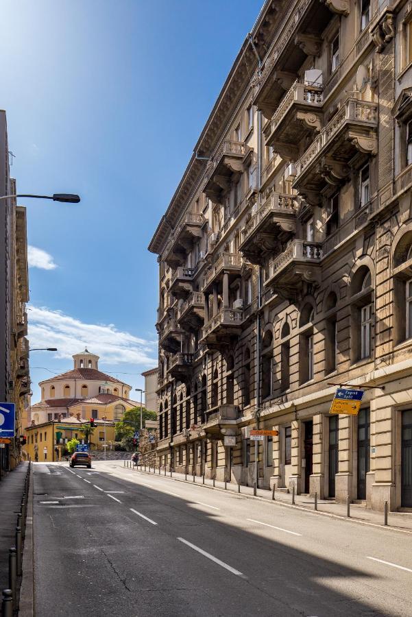 Saint Vitus Apartments With Balcony Риека Экстерьер фото