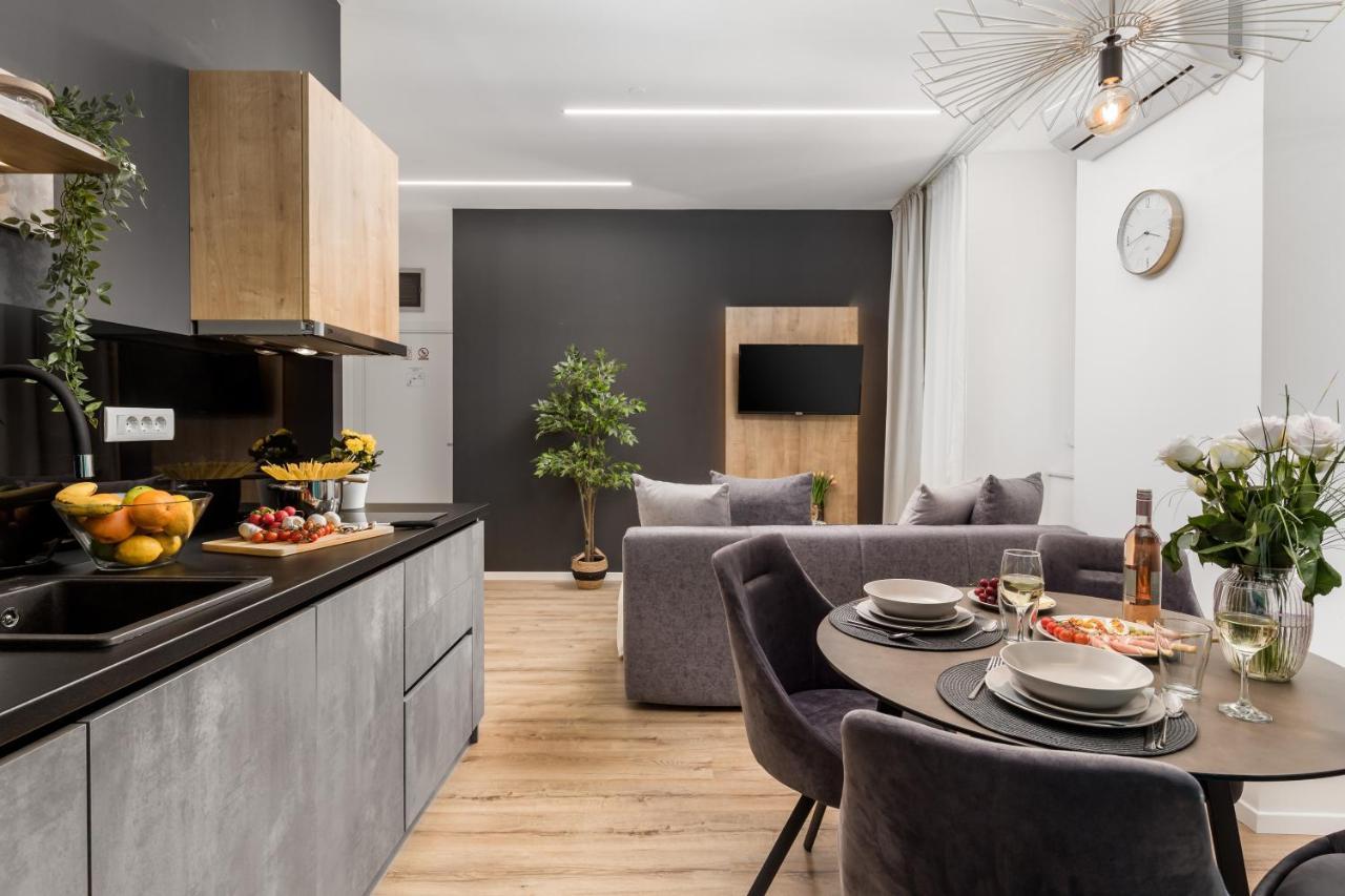 Saint Vitus Apartments With Balcony Риека Экстерьер фото